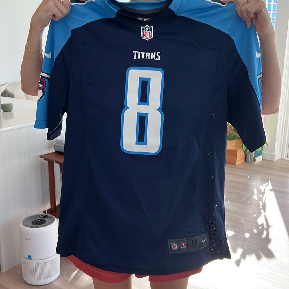 Titans Jersey - size M